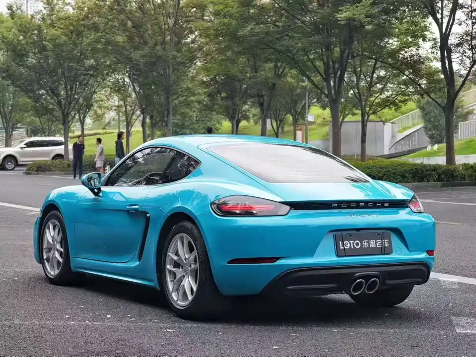 Porsche 718