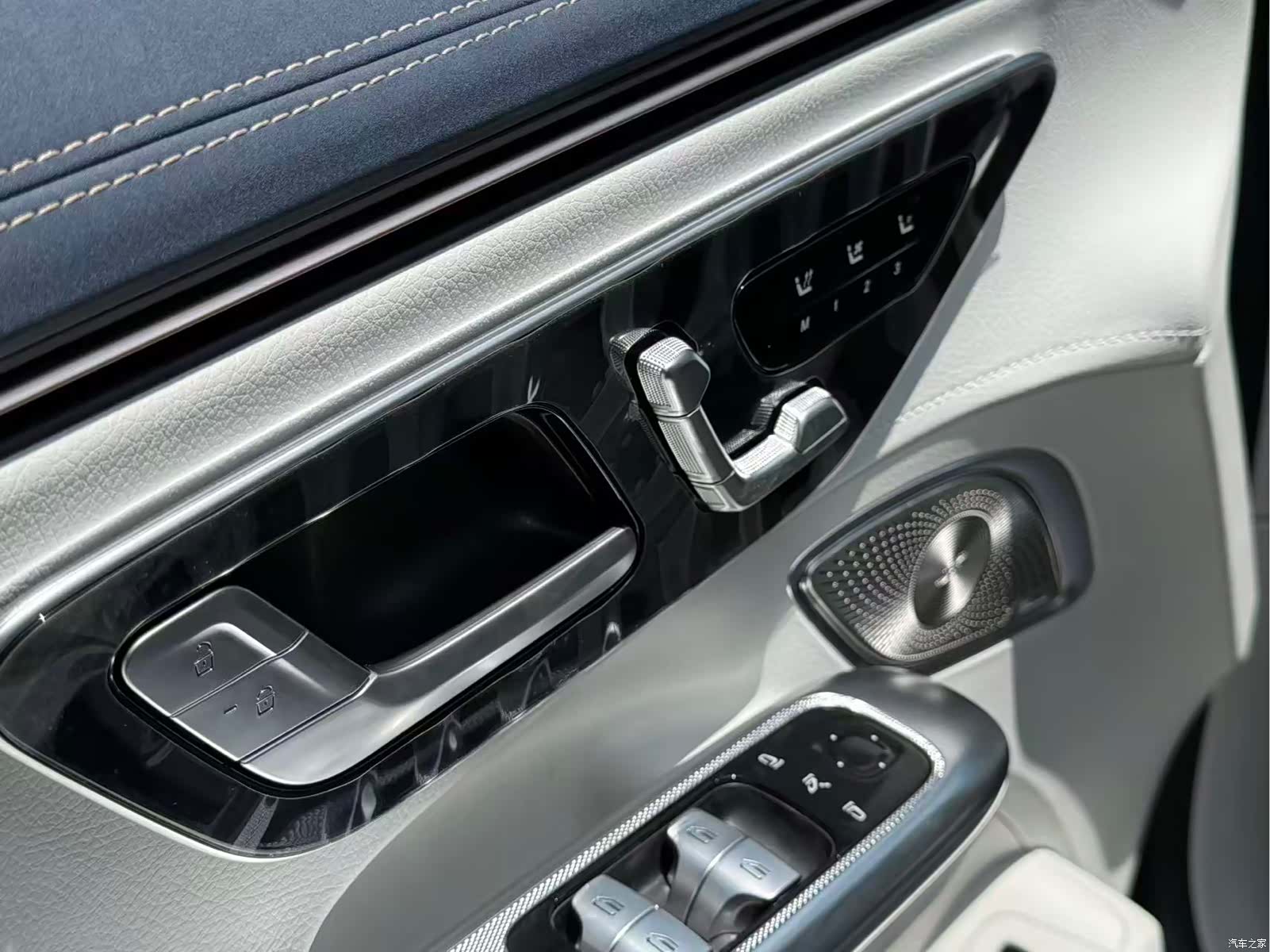Mercedes-Benz EQE, 2025 15