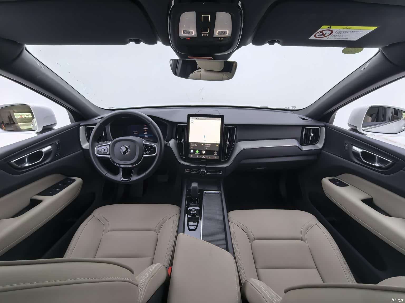 Volvo XC60, 2025 11