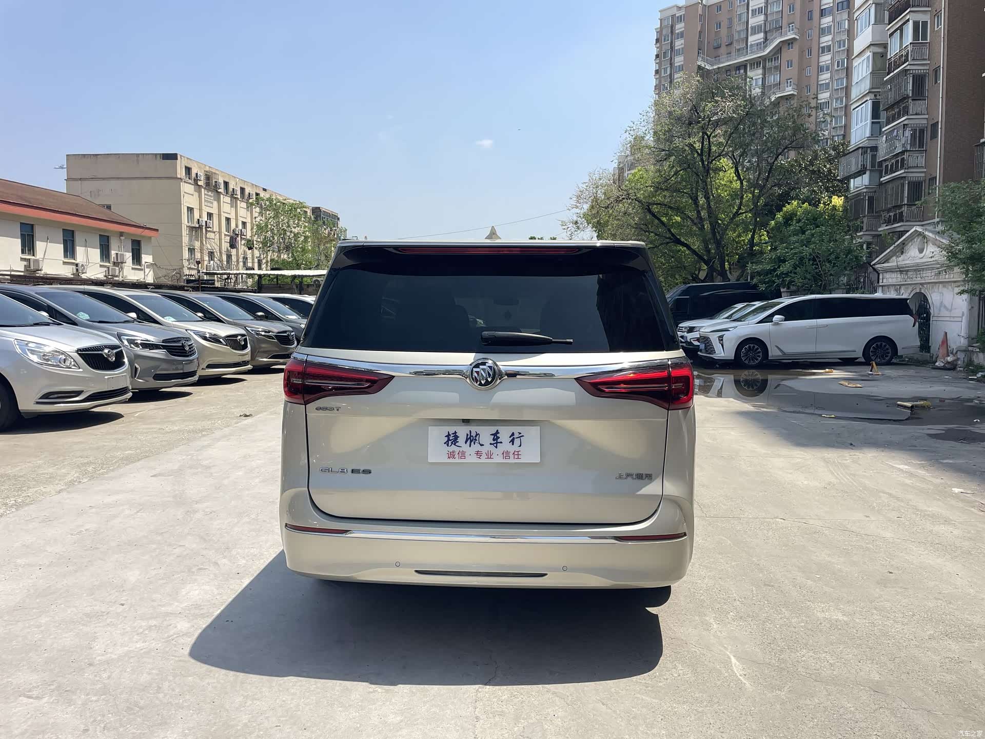 Buick GL8, 2021 все фото