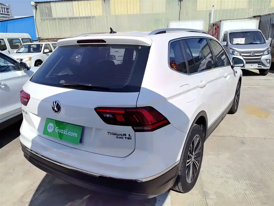 Volkswagen Tiguan L