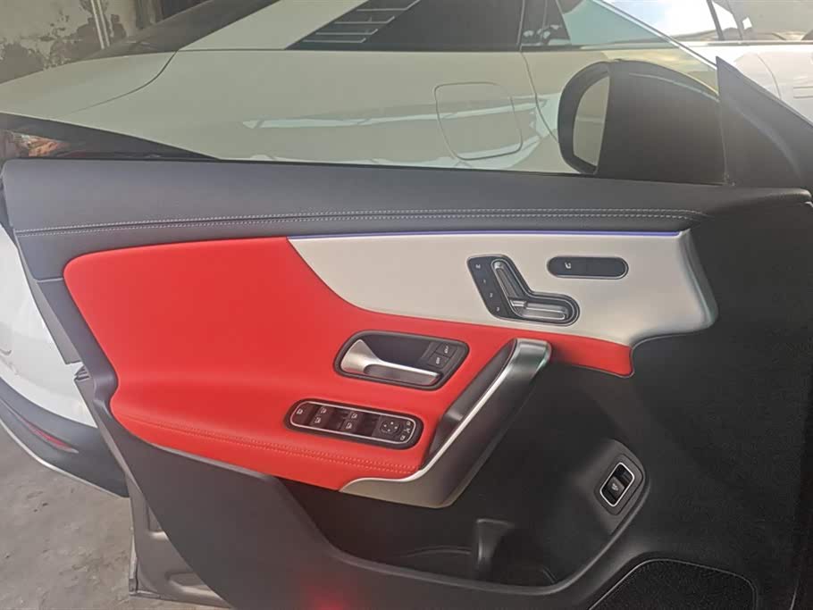 Mercedes-Benz CLA AMG