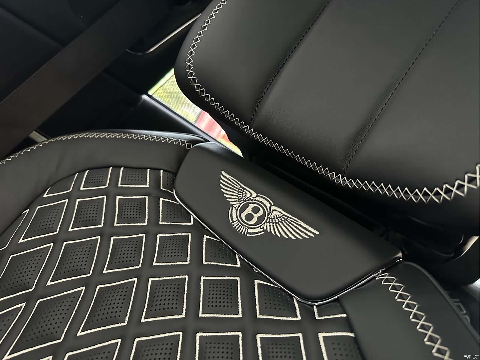 Bentley Flying Spur, 2022 19