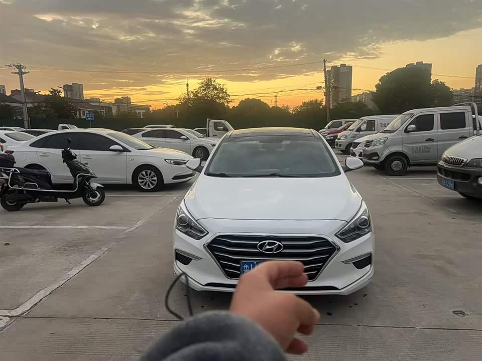 Hyundai Name picture