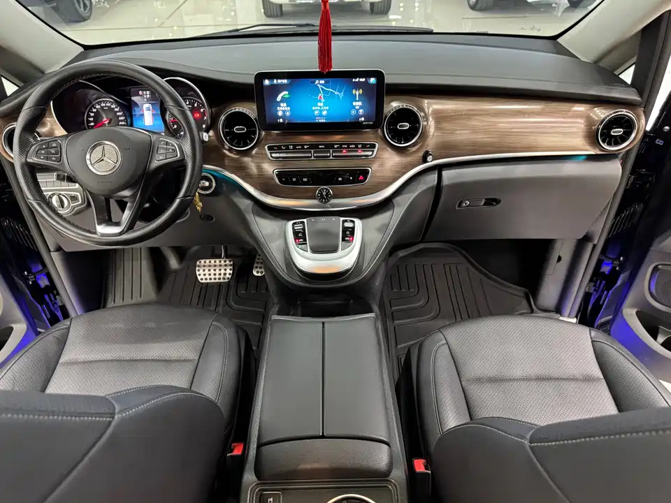 Mercedes-Benz V-class Mercedes-Benz V-class
