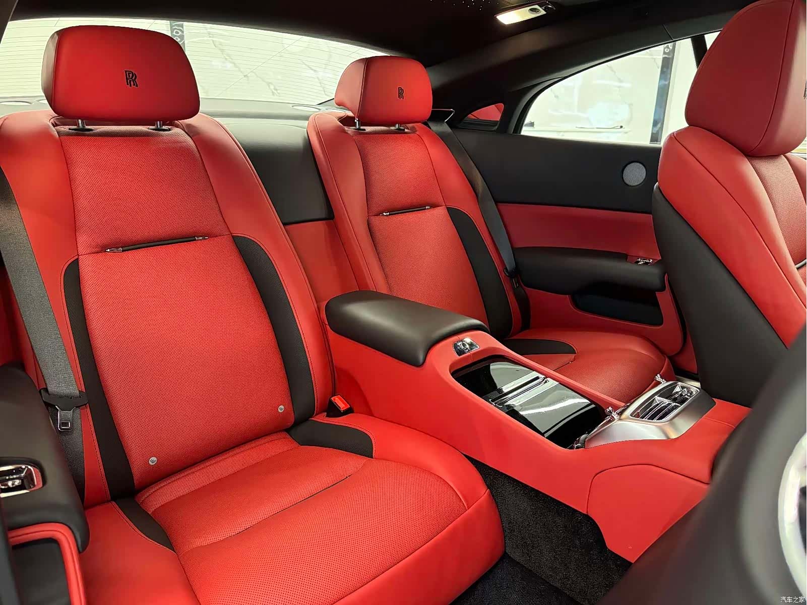 Rolls-Royce Wraith, 2020 8