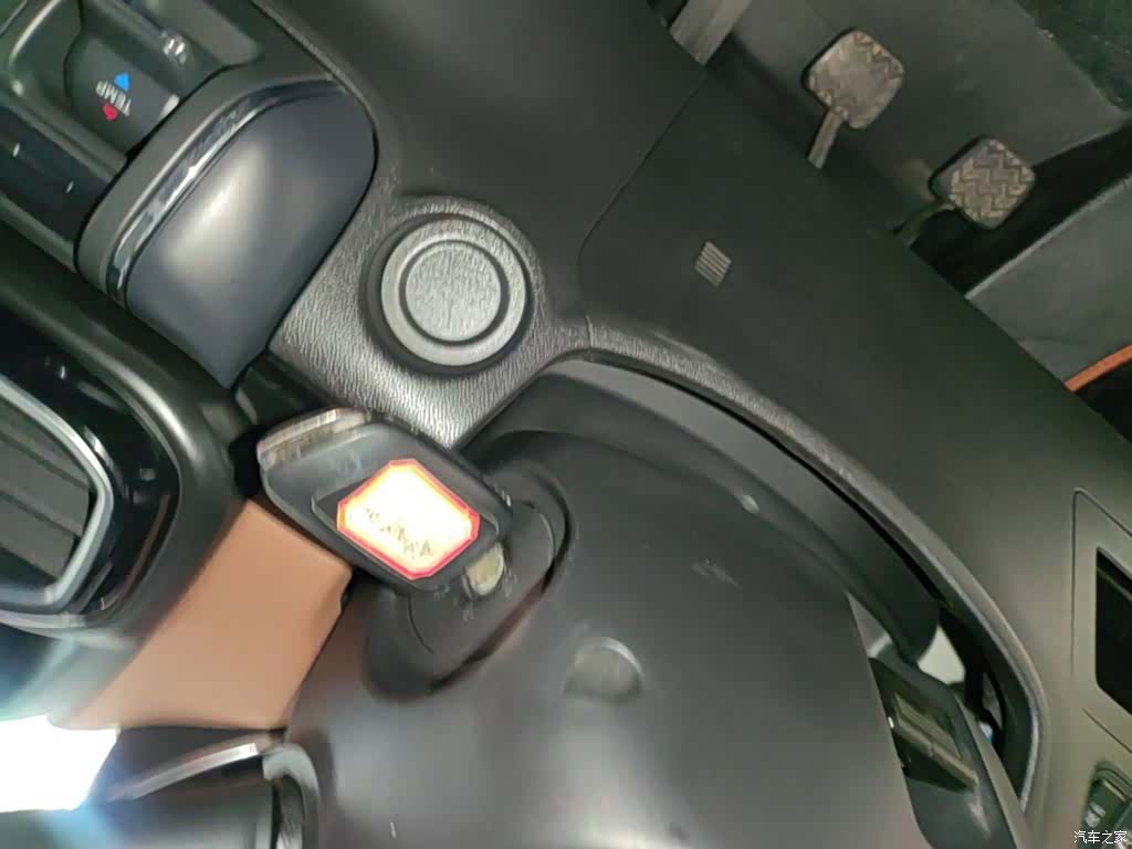 DongFeng AX4, 2018 9