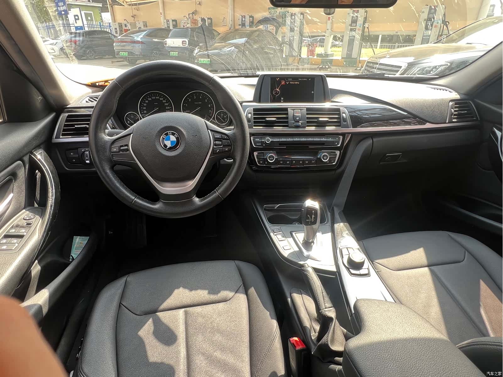 BMW 3 Series, 2016 12