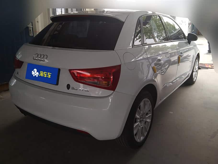 Audi A1
