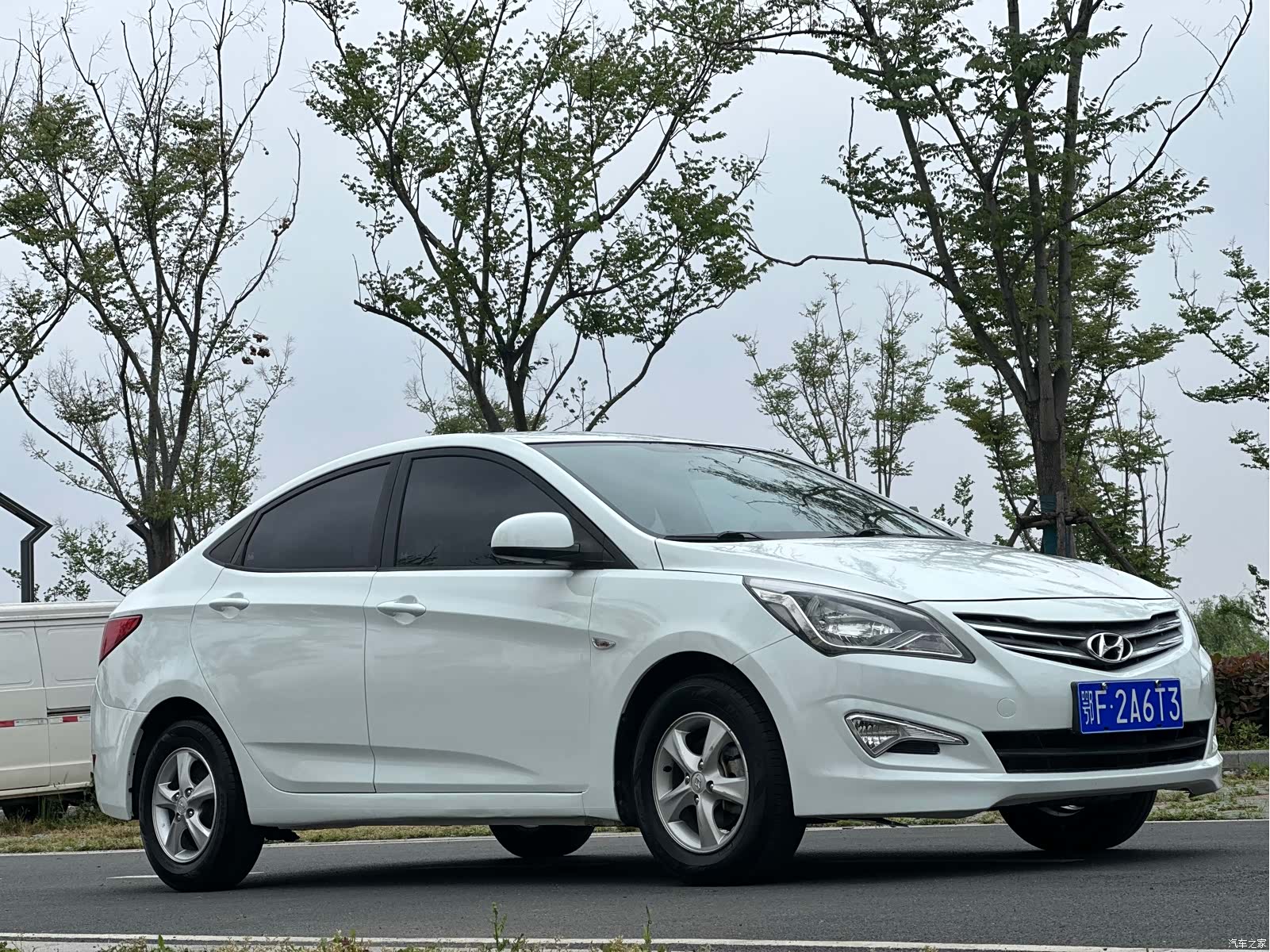 Hyundai GLS, 2014 8
