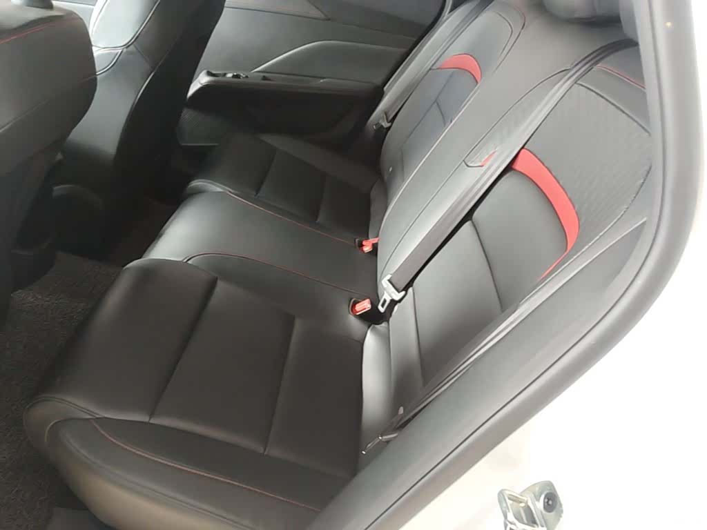 MG MG5, 2025 17