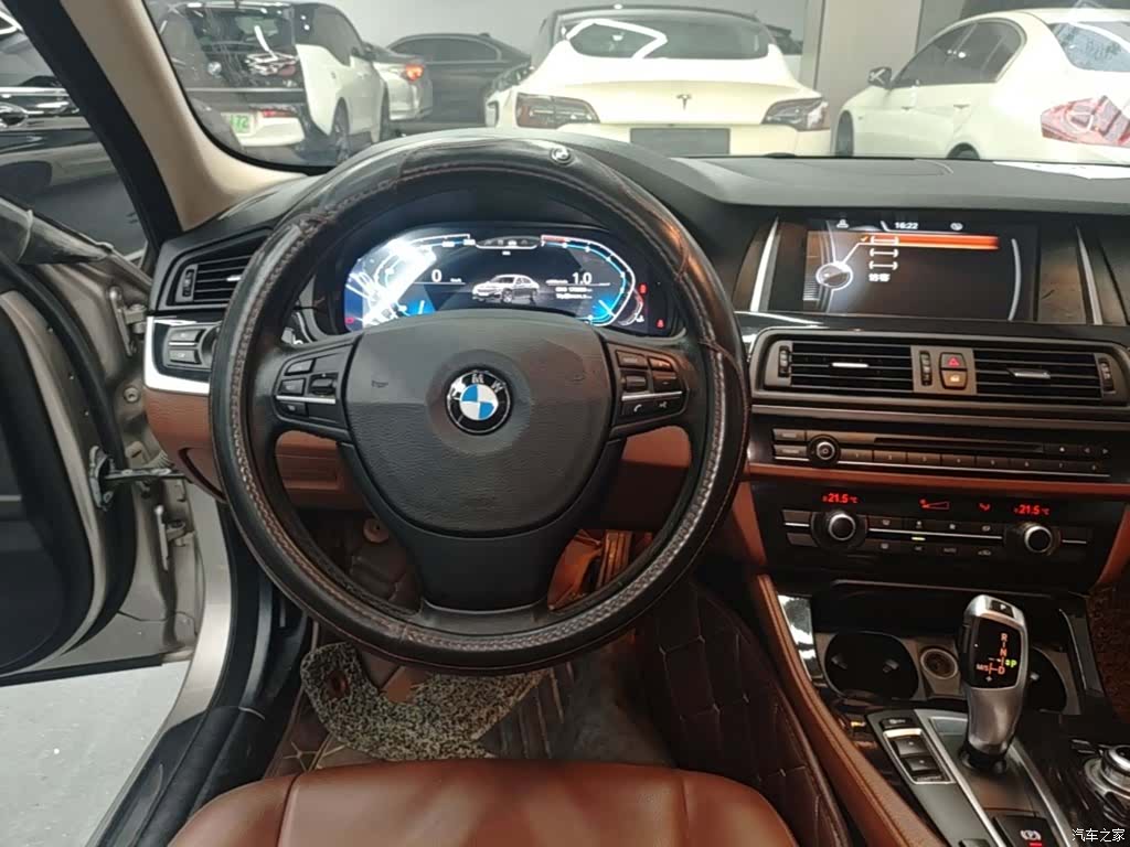 BMW 5 Series, 2015 11