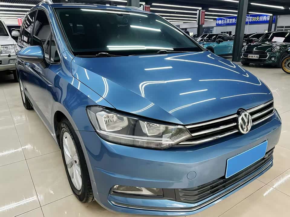 Volkswagen Touran