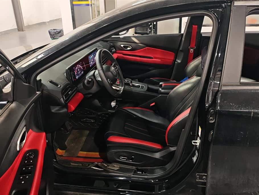 Trumpchi Shadow Leopard