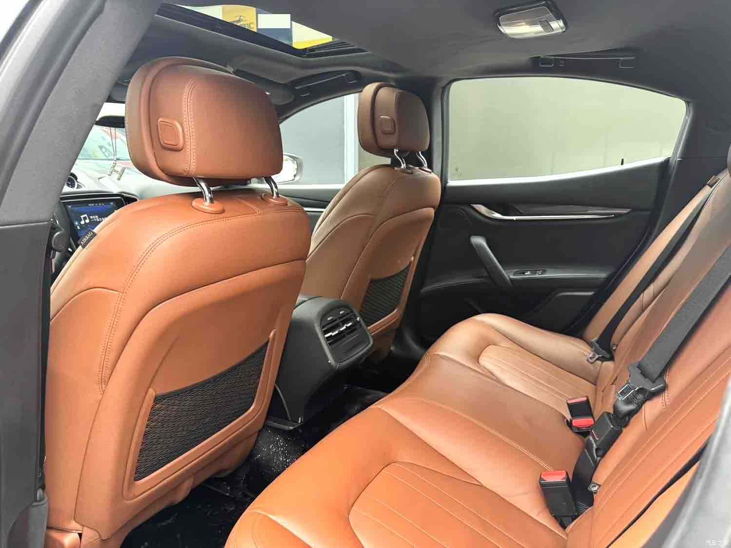 Maserati Ghibli, 2016 4