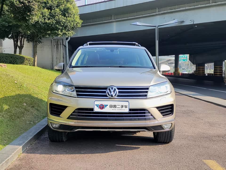 Volkswagen Touareg