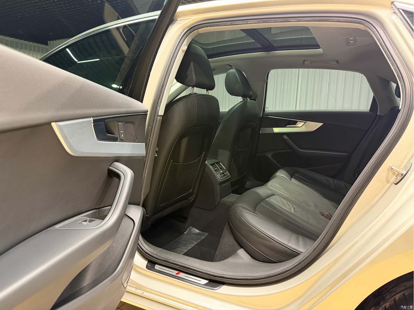 Audi A4L, 2018 9