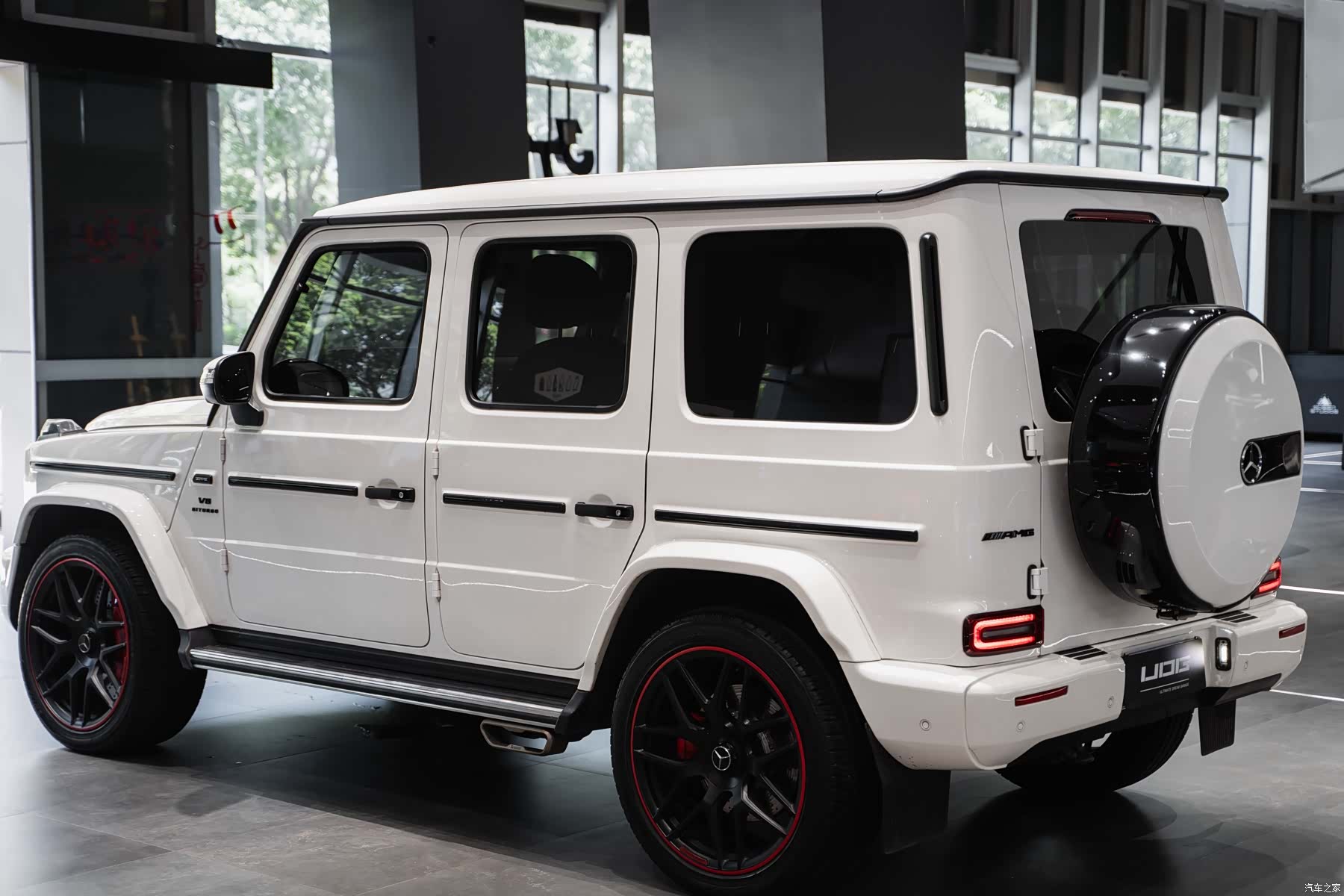 Mercedes-Benz G-Class, 2022 14