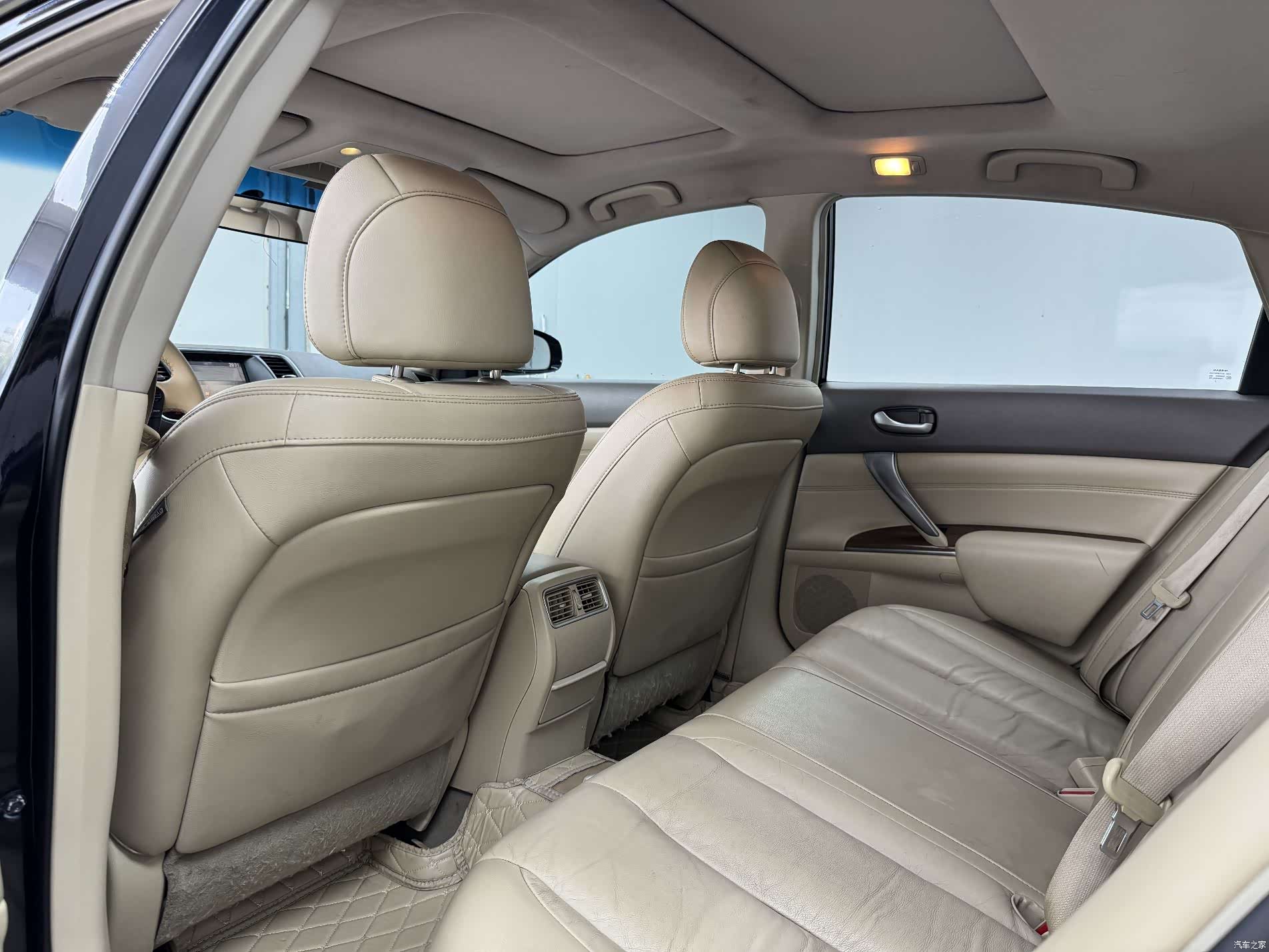 Nissan Teana, 2013 15