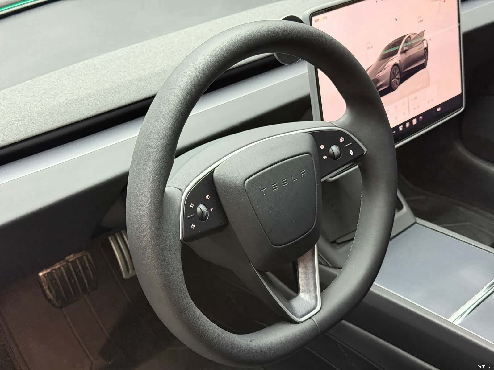 Tesla Model 3, 2024 4