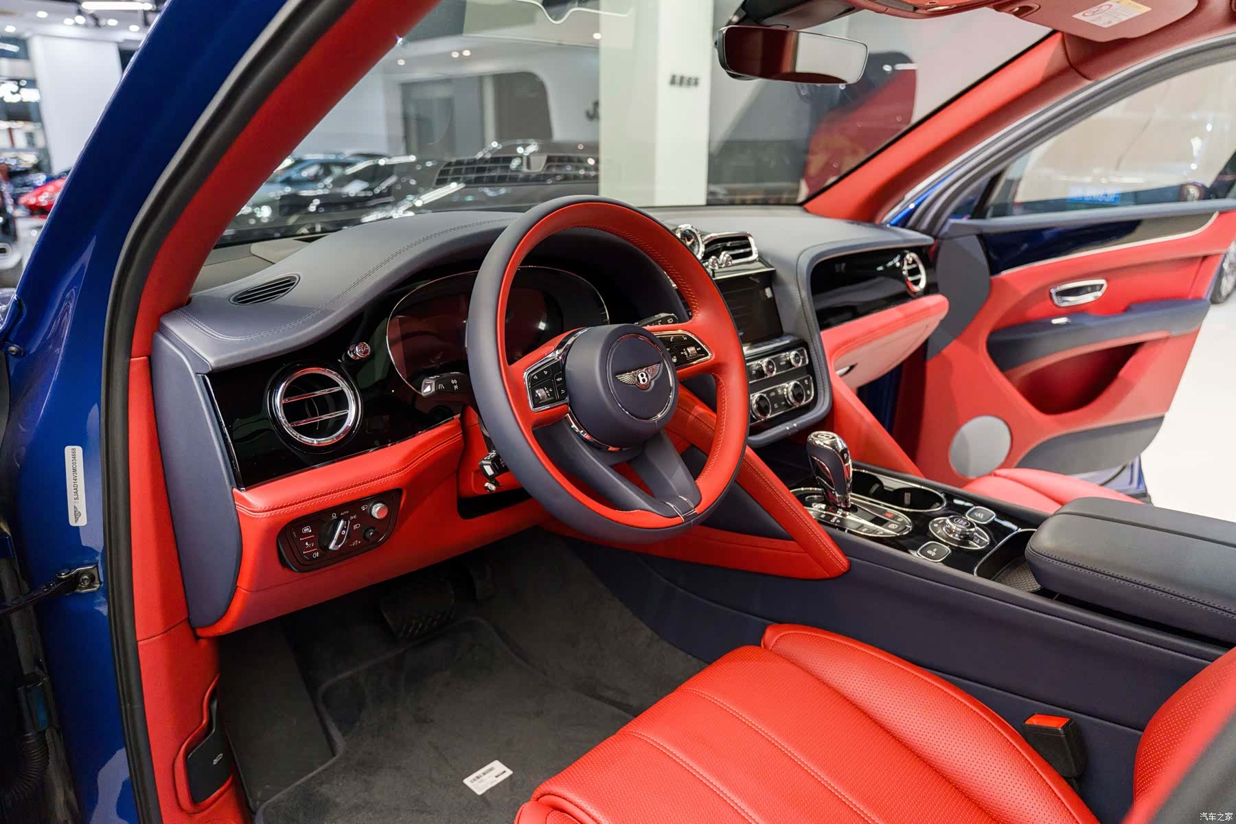 Bentley Bentayga, 2021 4