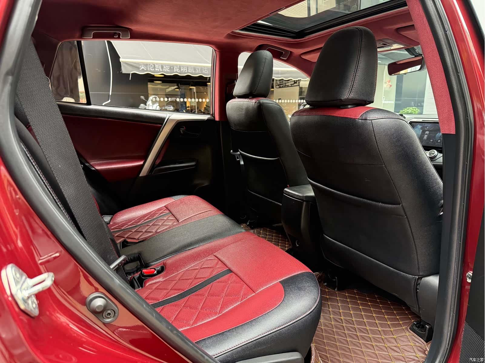Toyota RAV4, 2019 21