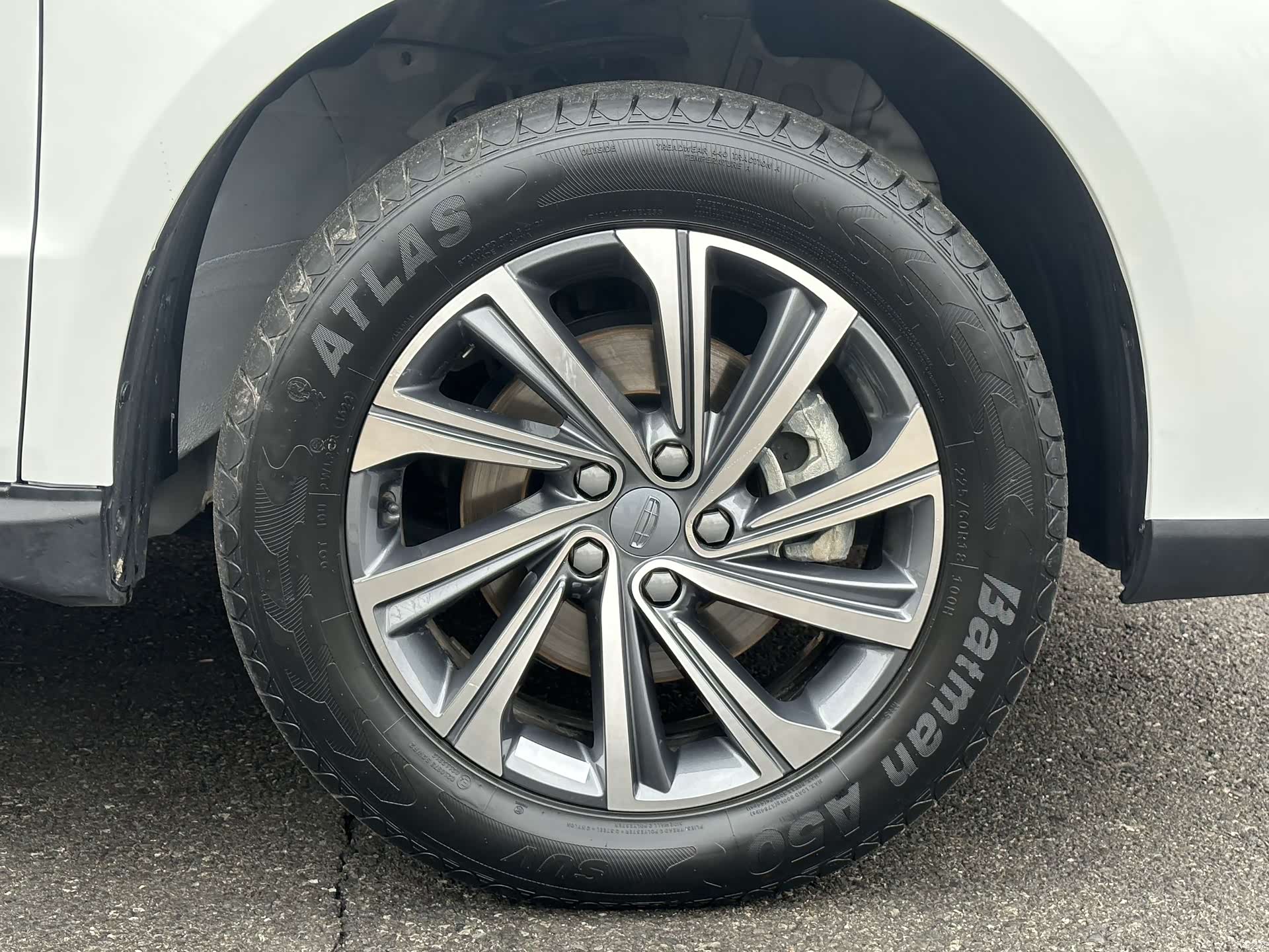Geely X6, 2022 8