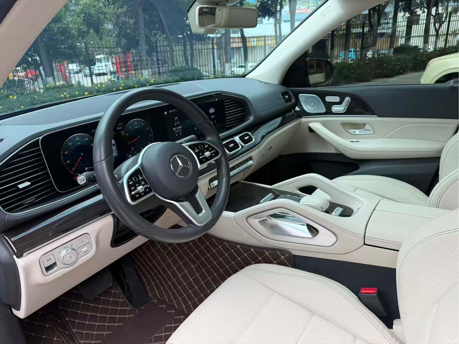 Mercedes-Benz GLE, 2020 32
