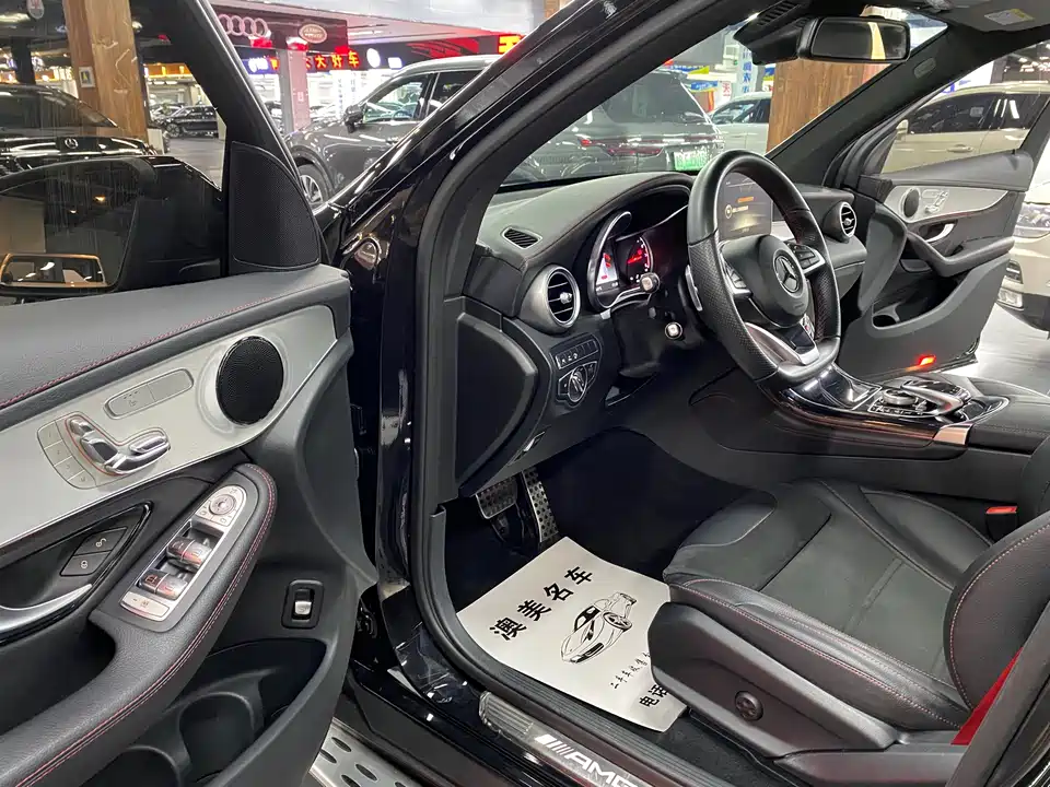 Mercedes-Benz GLC AMG