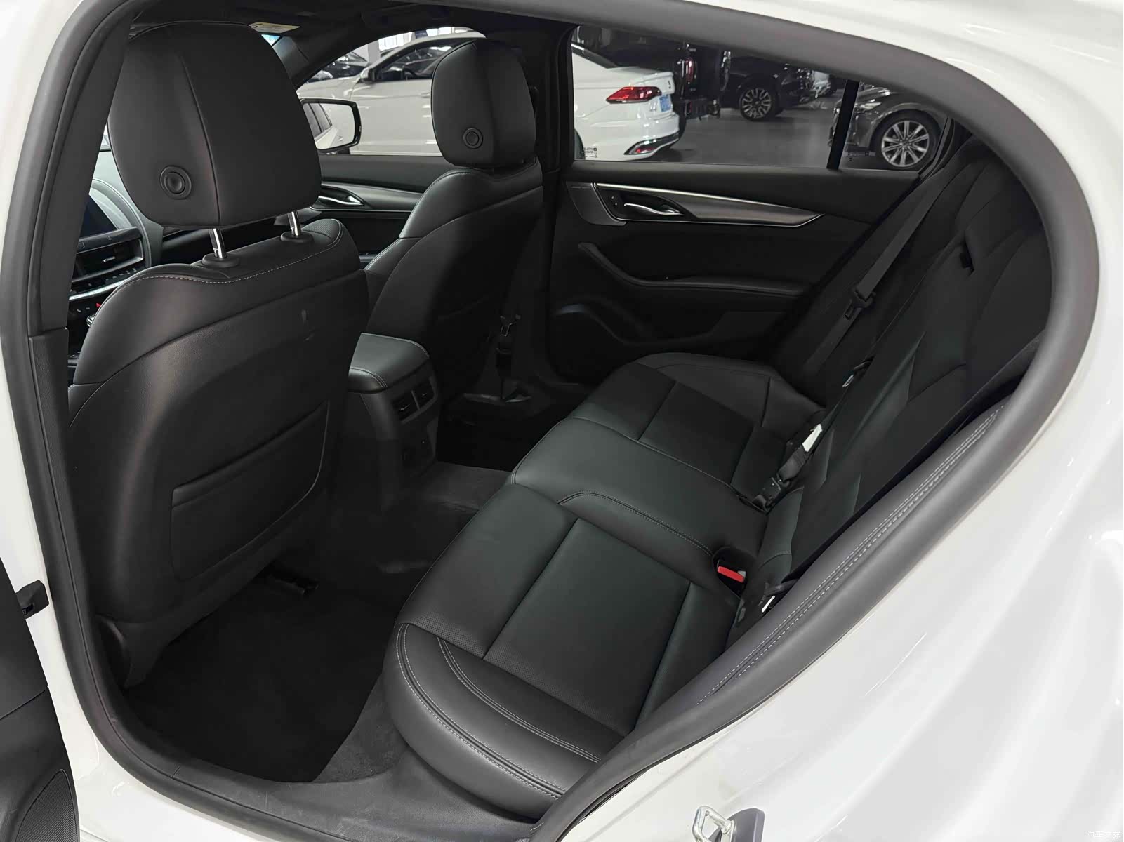 Cadillac CT5, 2021 11