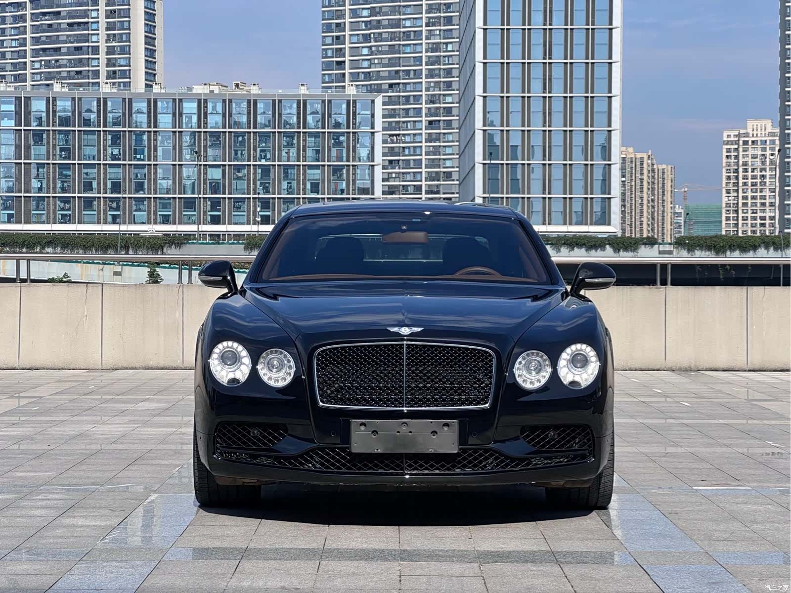 Bentley Flying Spur, 2019 14