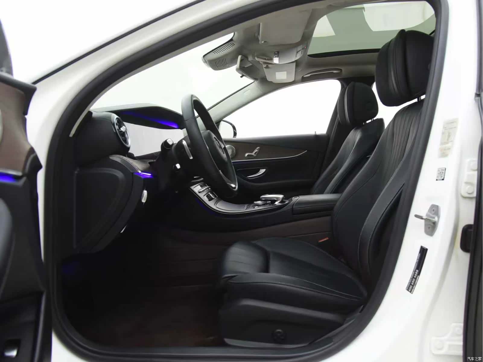 Mercedes-Benz E-Class, 2017 14