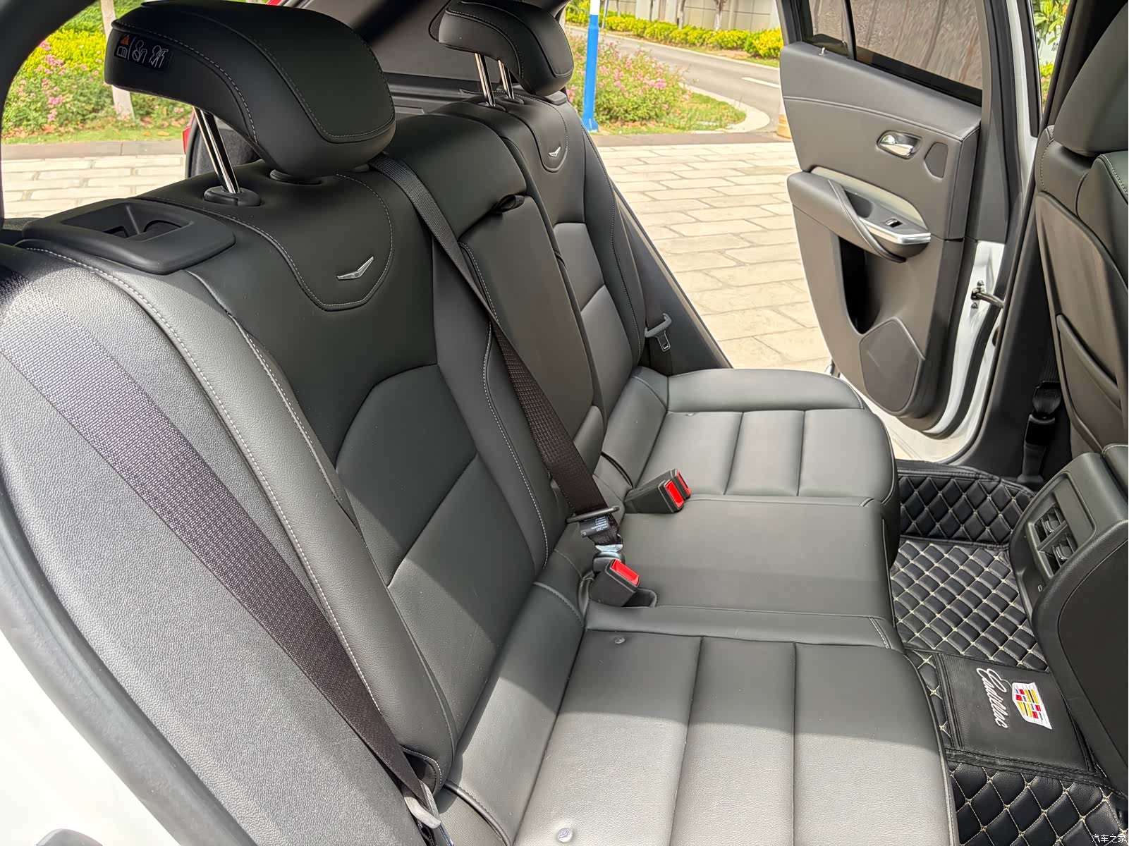 Cadillac XT4, 2019 25