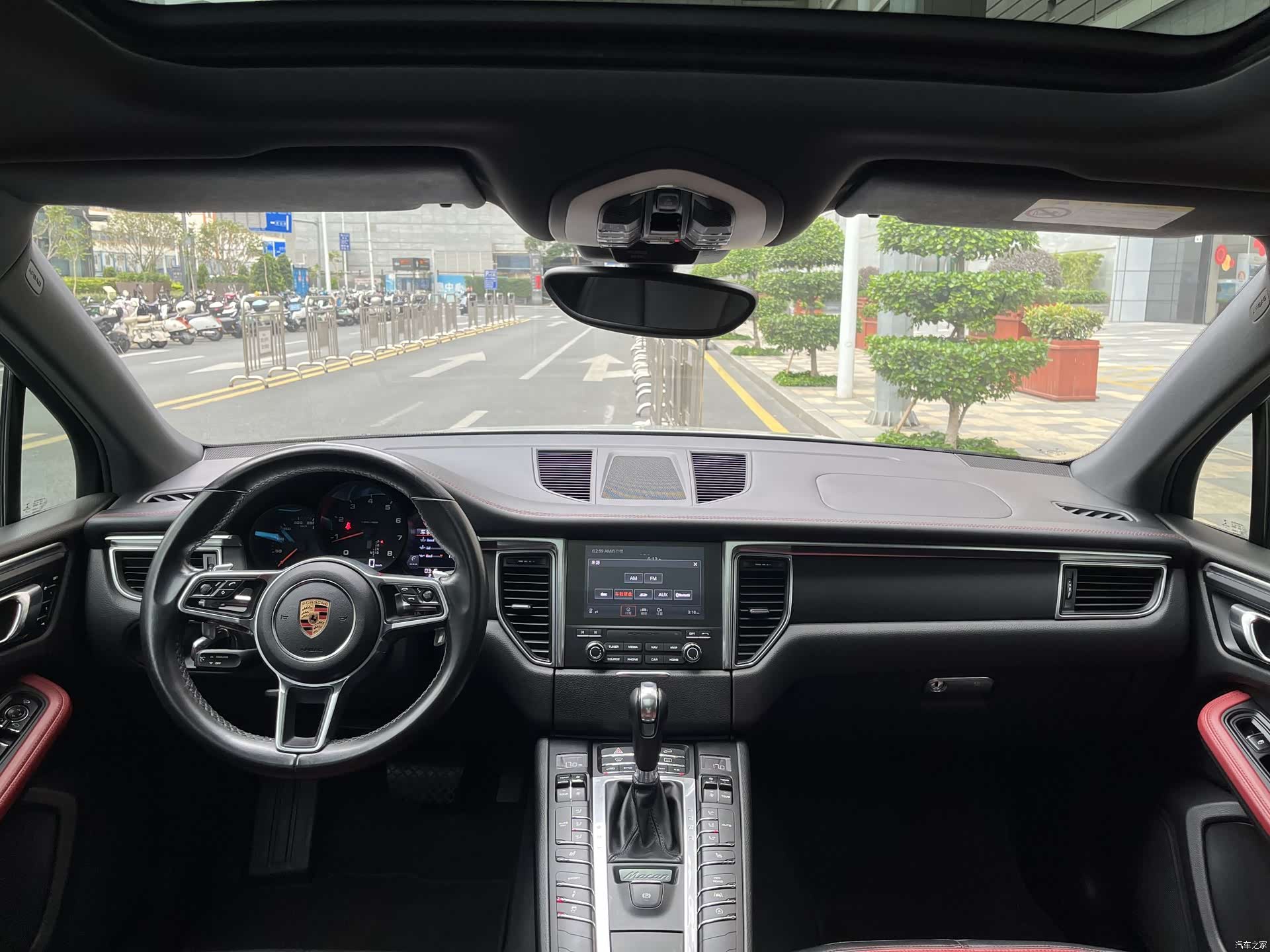 Porsche Macan, 2018 11