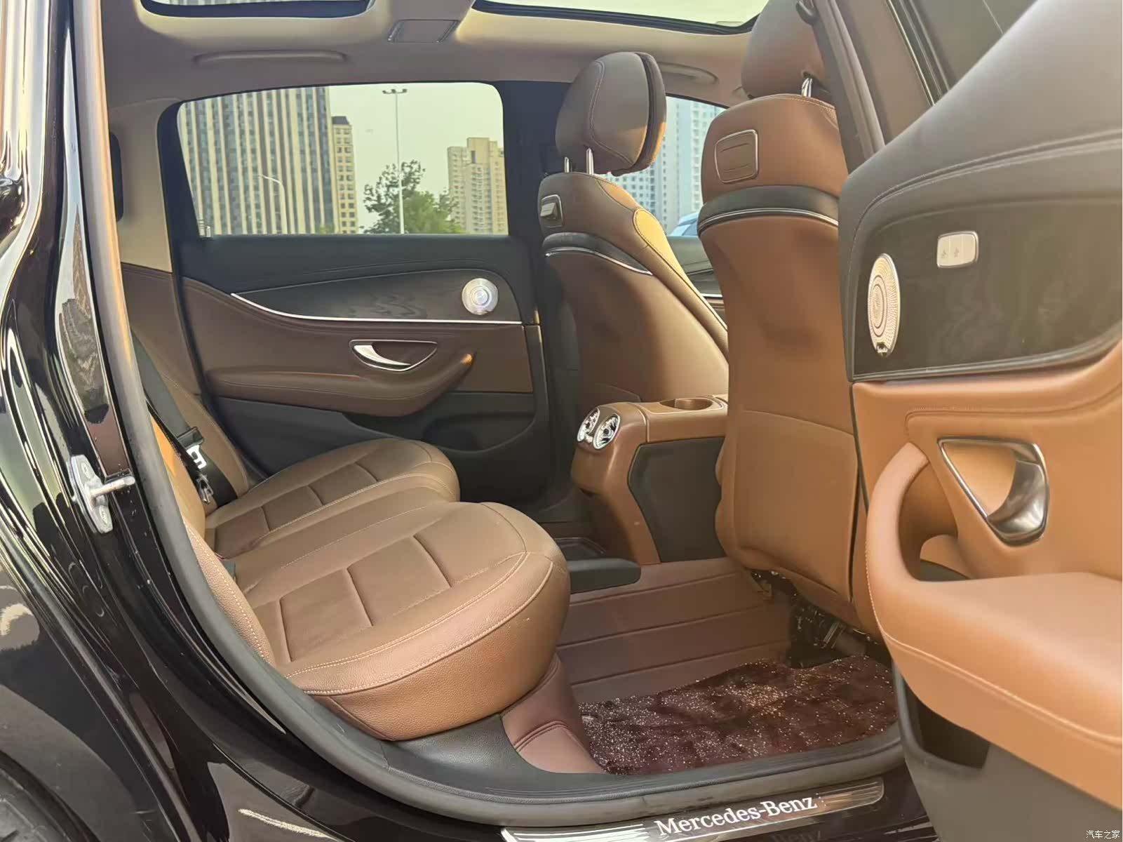 Mercedes-Benz E-Class, 2018 10