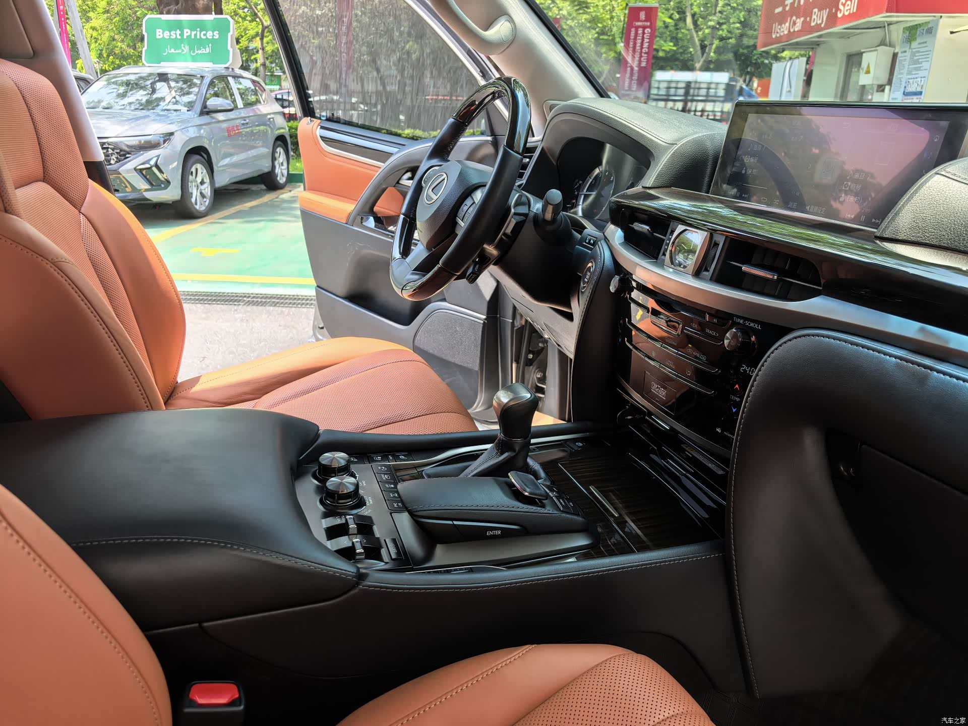 Lexus LX, 2019 18