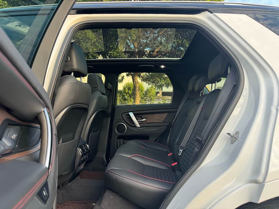 Land Rover Discover sports