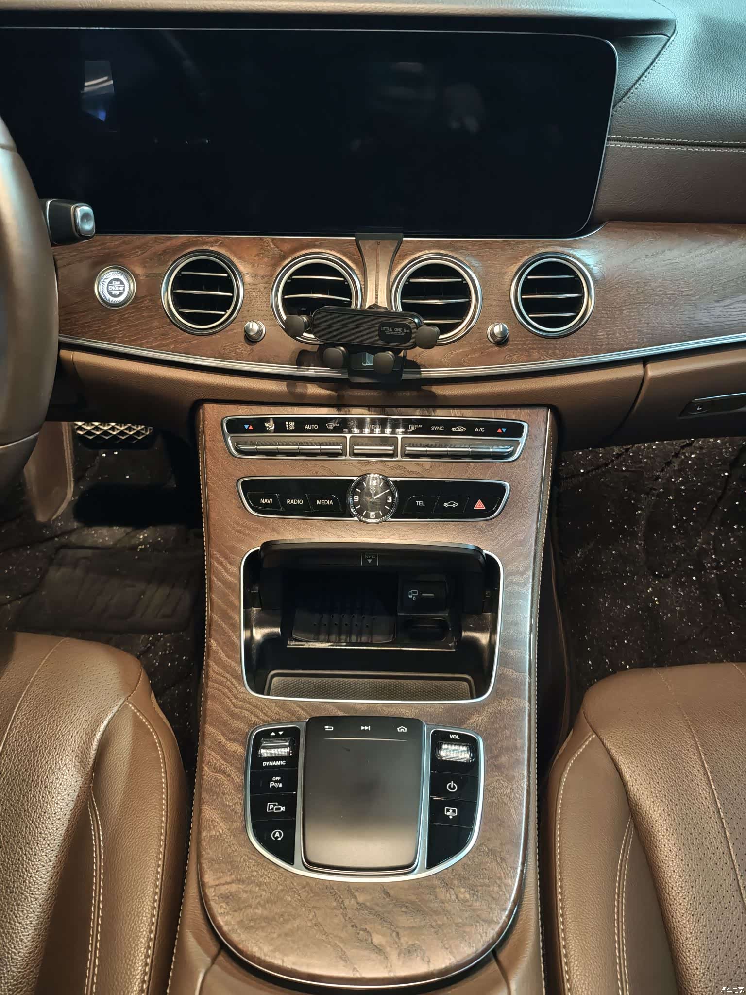 Mercedes-Benz E-Class, 2019 6