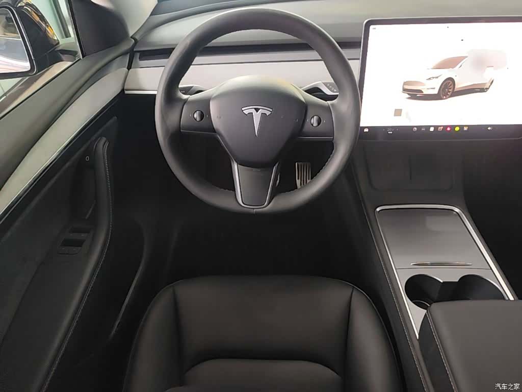 Tesla Model Y, 2024 11