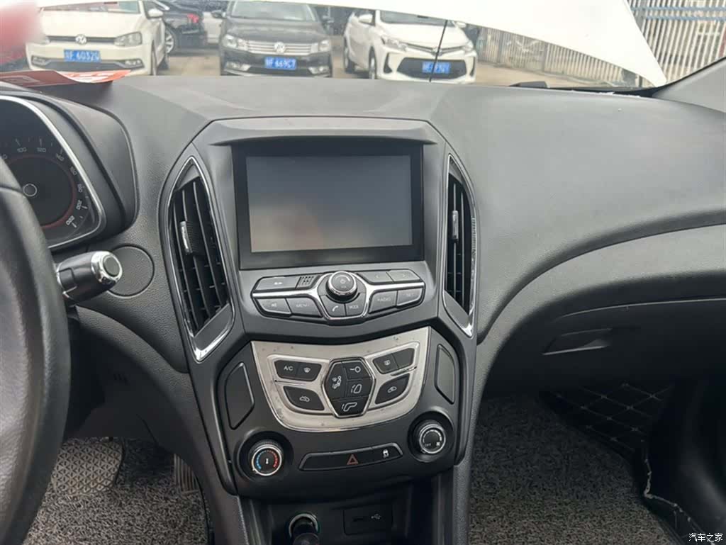 Chery 5, 2017 3