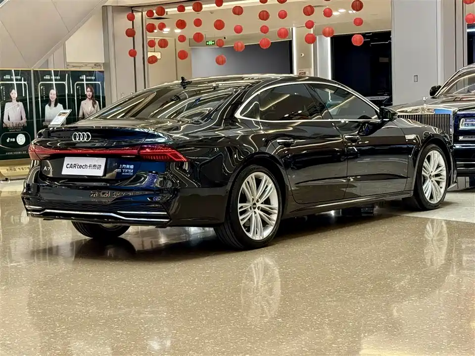 Audi A7L