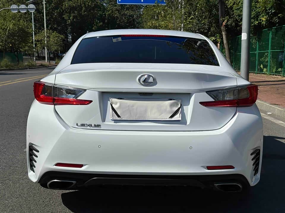 Lexus RC