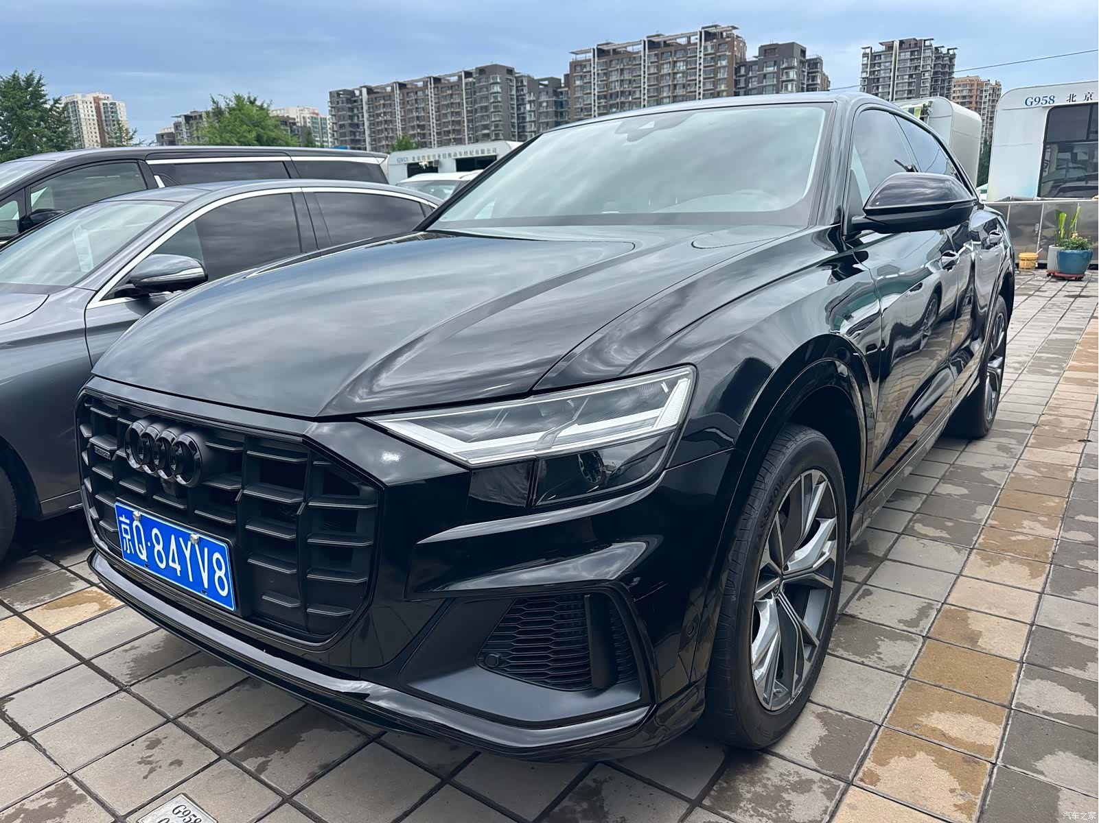 Audi Q8, 2021 1