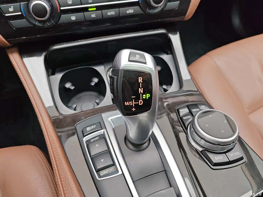 BMW 5 Series, 2016 13