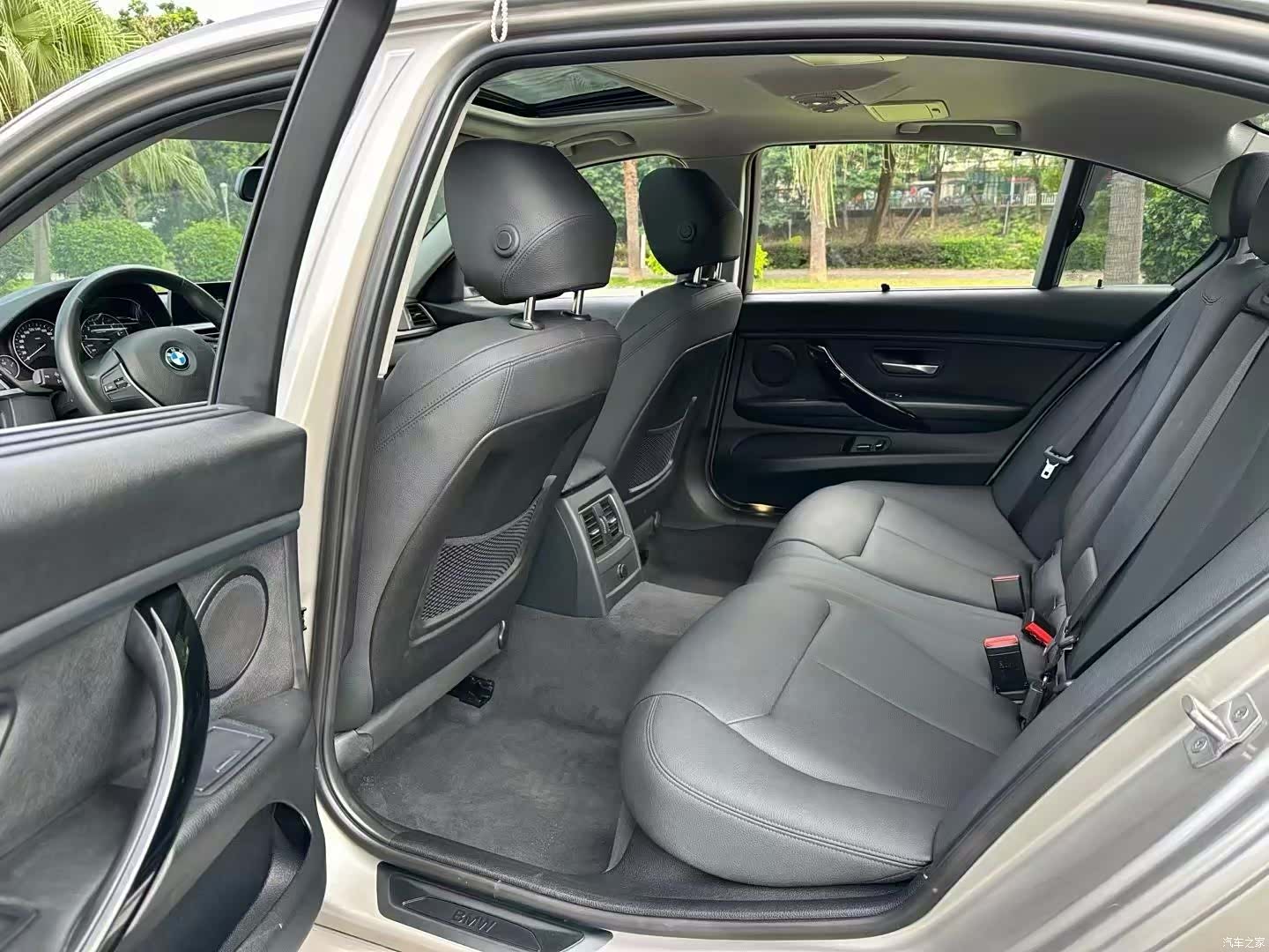 BMW 3 Series, 2018 7