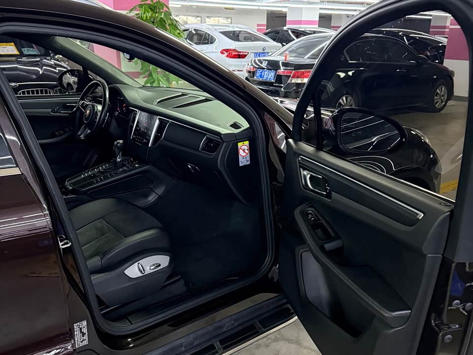 Porsche Macan Porsche Macan