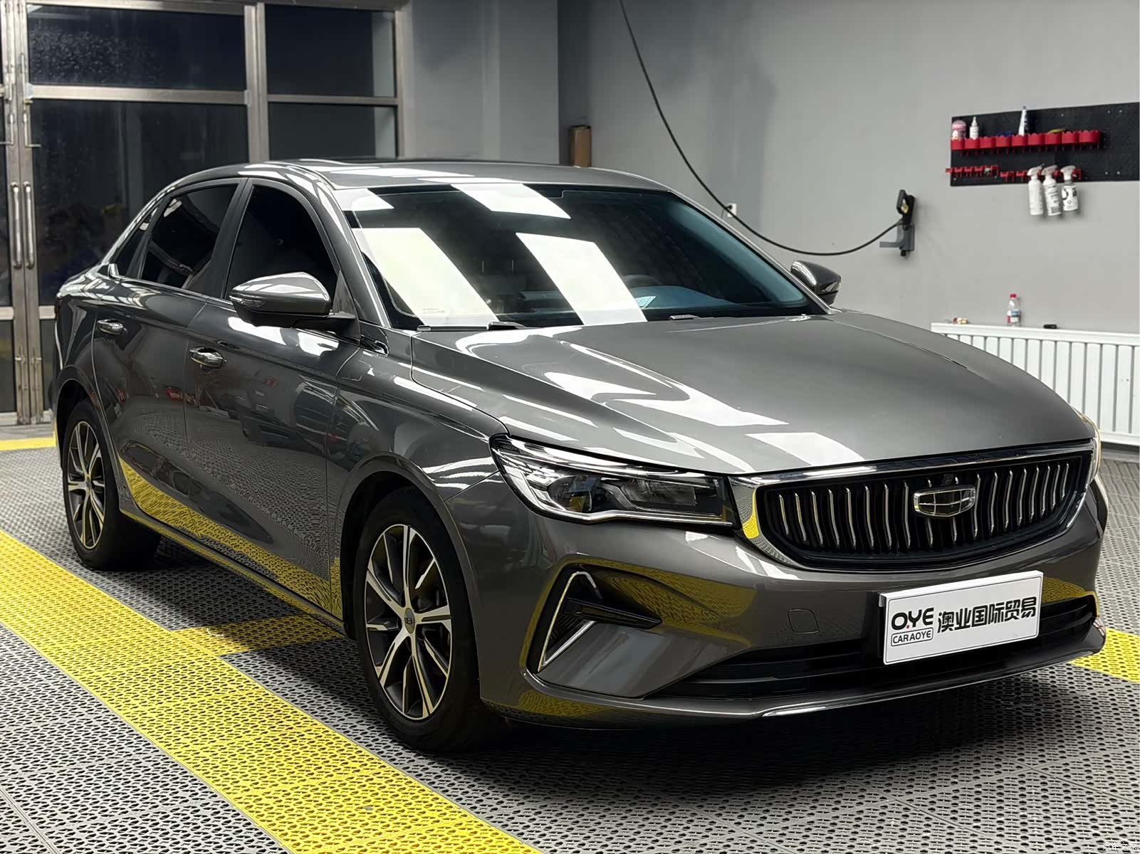 Geely Emgrand, 2022 3