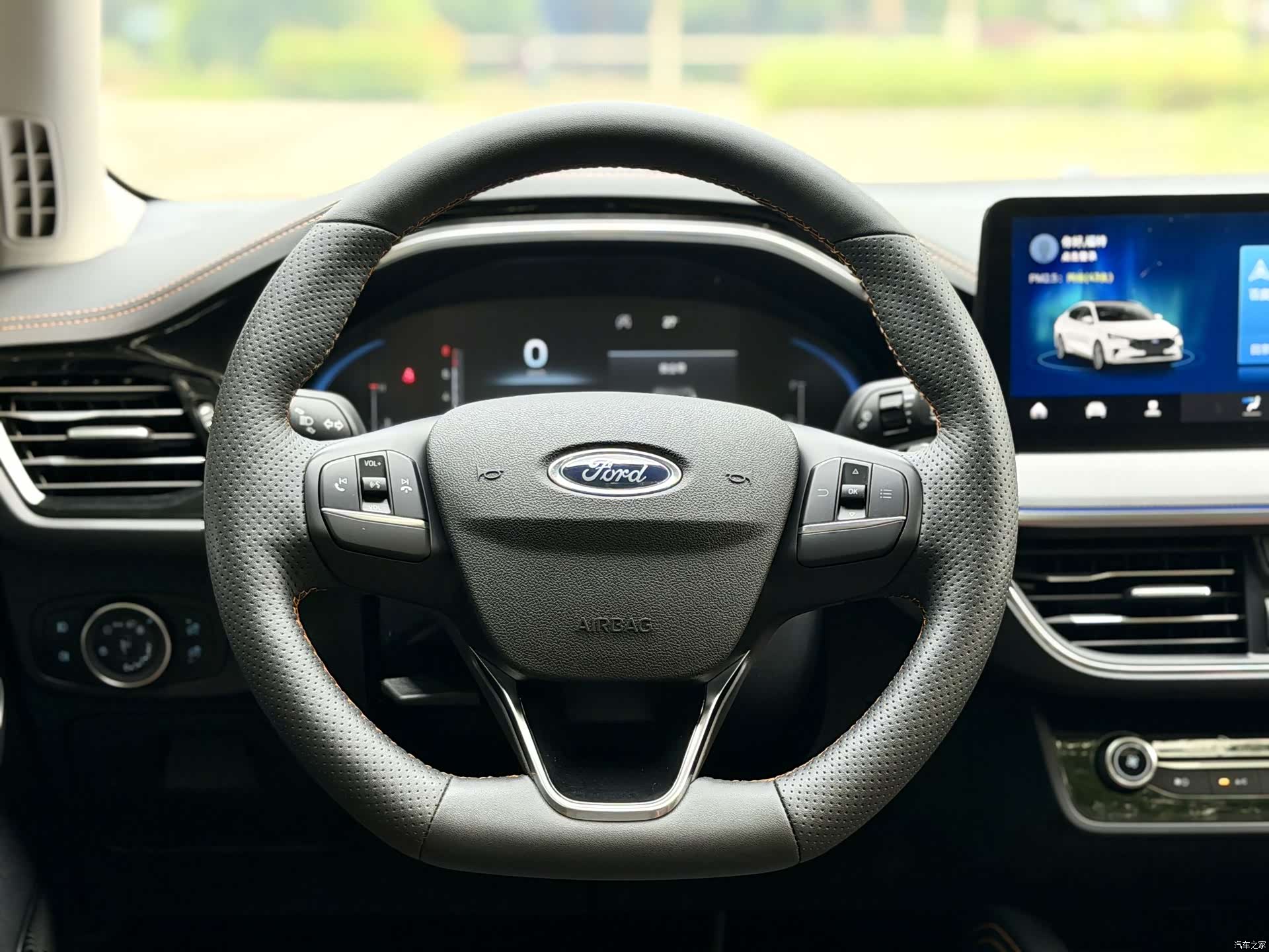 Ford Focus, 2023 7
