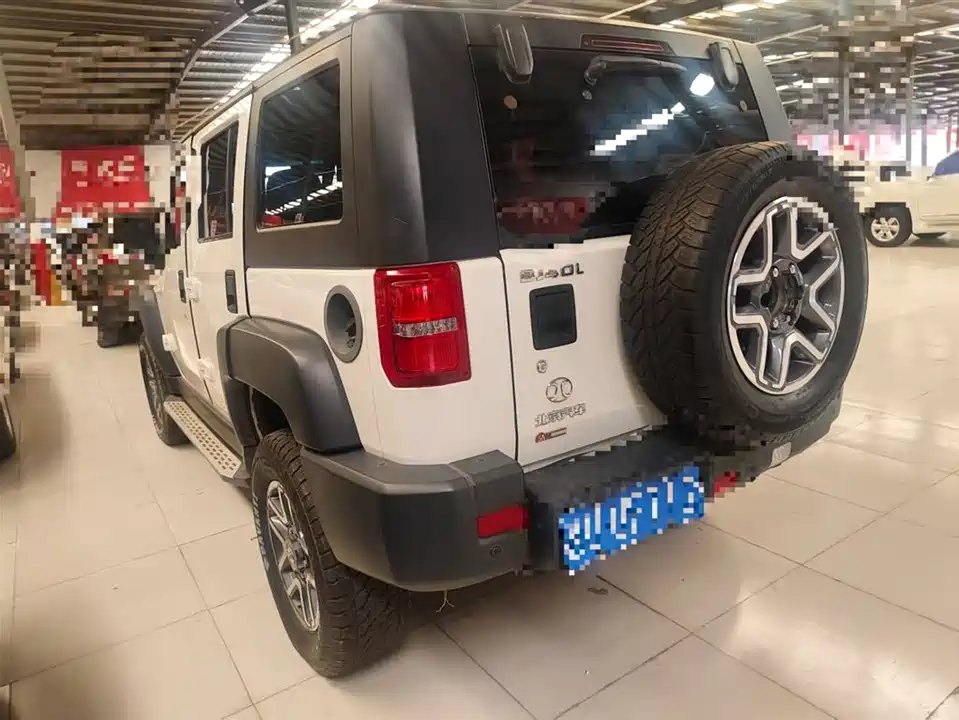 Beijing BJ40