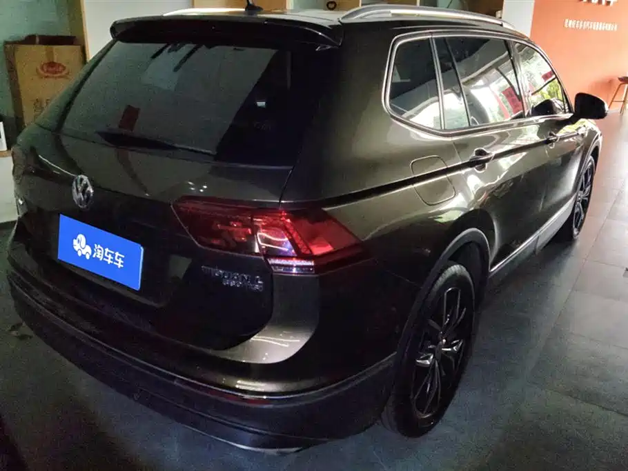 Volkswagen Tiguan L